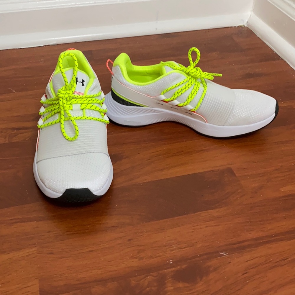 Under armour, white sneakers, 7.5